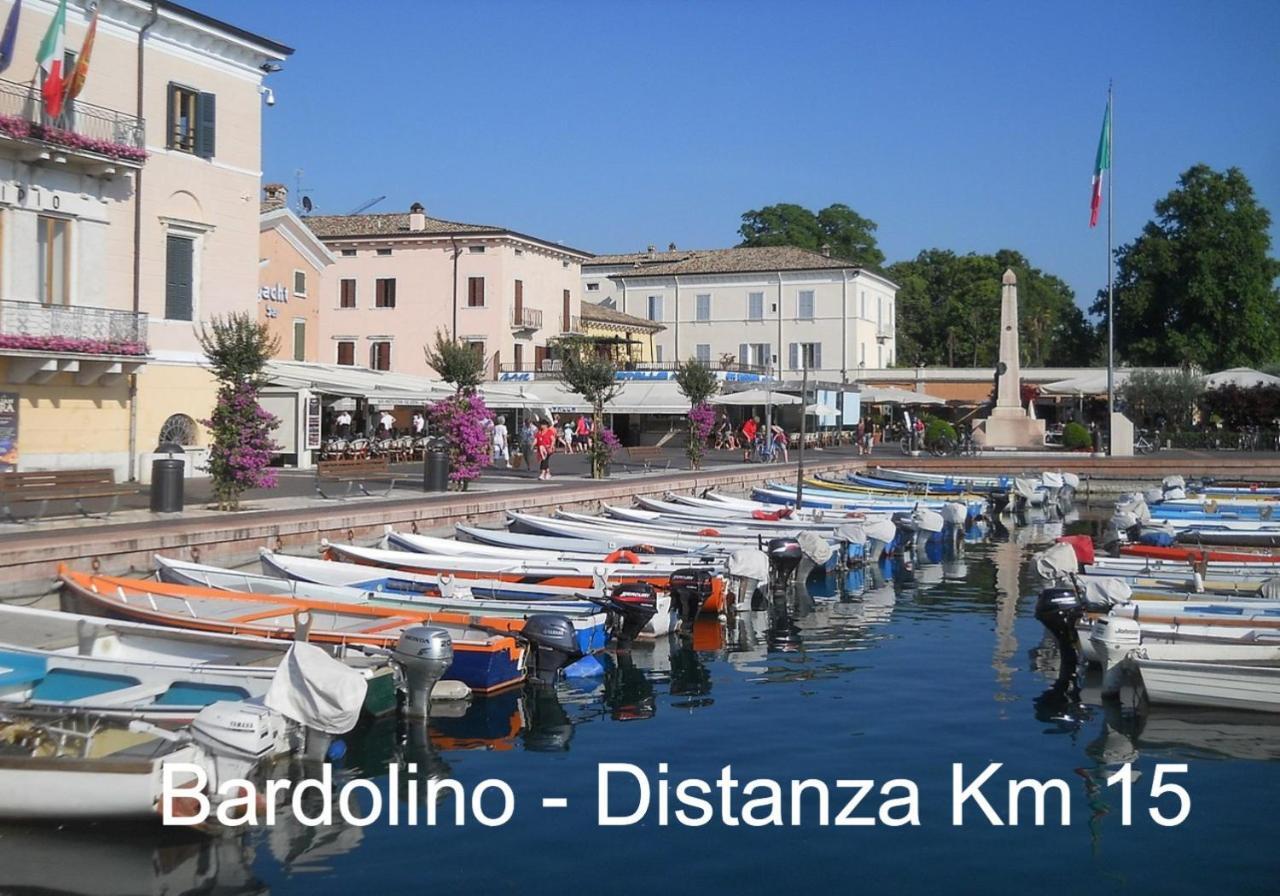 Appartamento "Il Vicolo" Peschiera del Garda Exterior foto